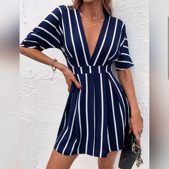 New Classic Striped Deep Plunge Mini Dress Navy Blue White Short Sleeve - Picture 4 of 8